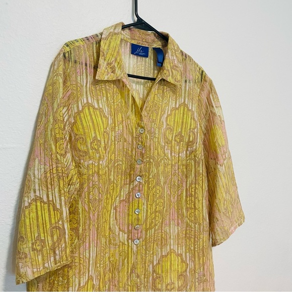 J H collectibles woman’s Yellow and Pink Button-Up Blouse size 1X paisley sheer - Picture 2 of 8
